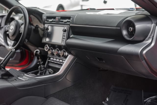 Used 2023 Toyota GR86 RWD image 24