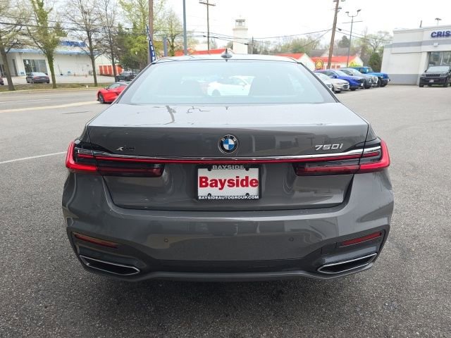 Used 2021 BMW 750i xDrive w/ M Sport Package image 36