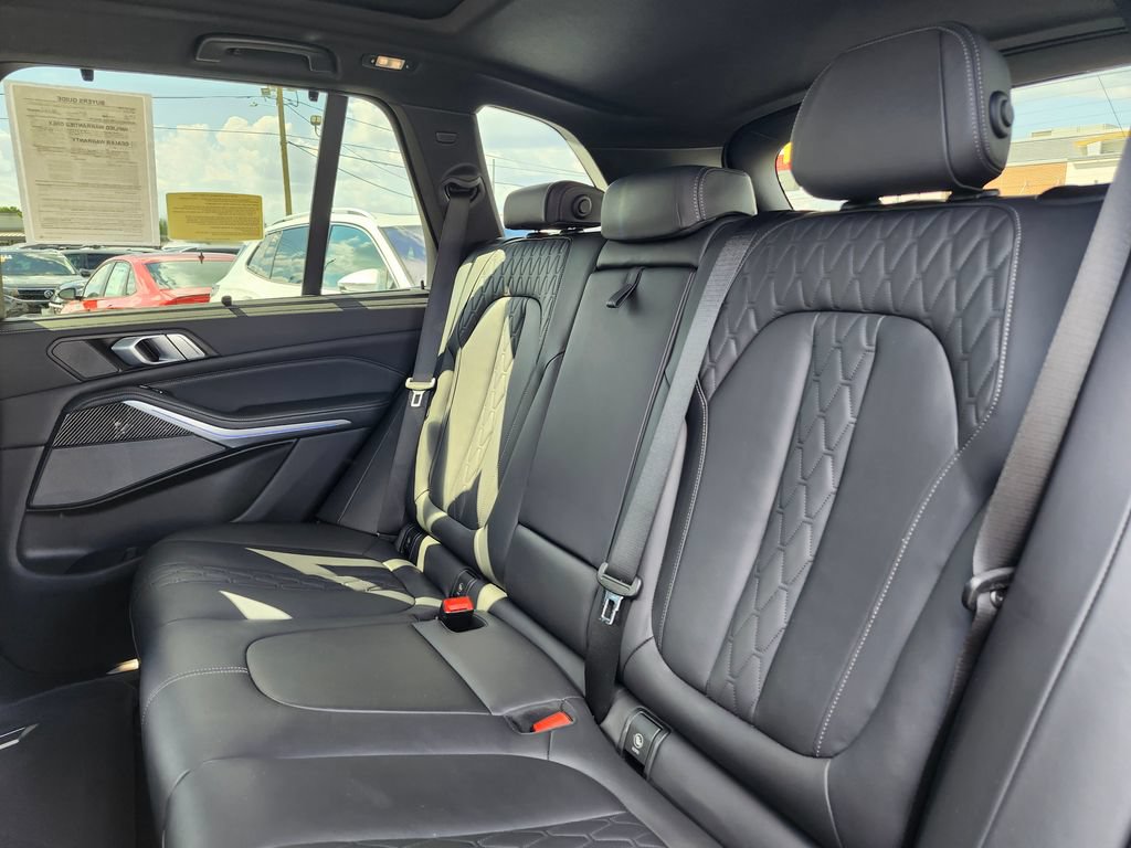 Used 2021 BMW X5 M50i w/ Executive Package AWD/4WD image 10