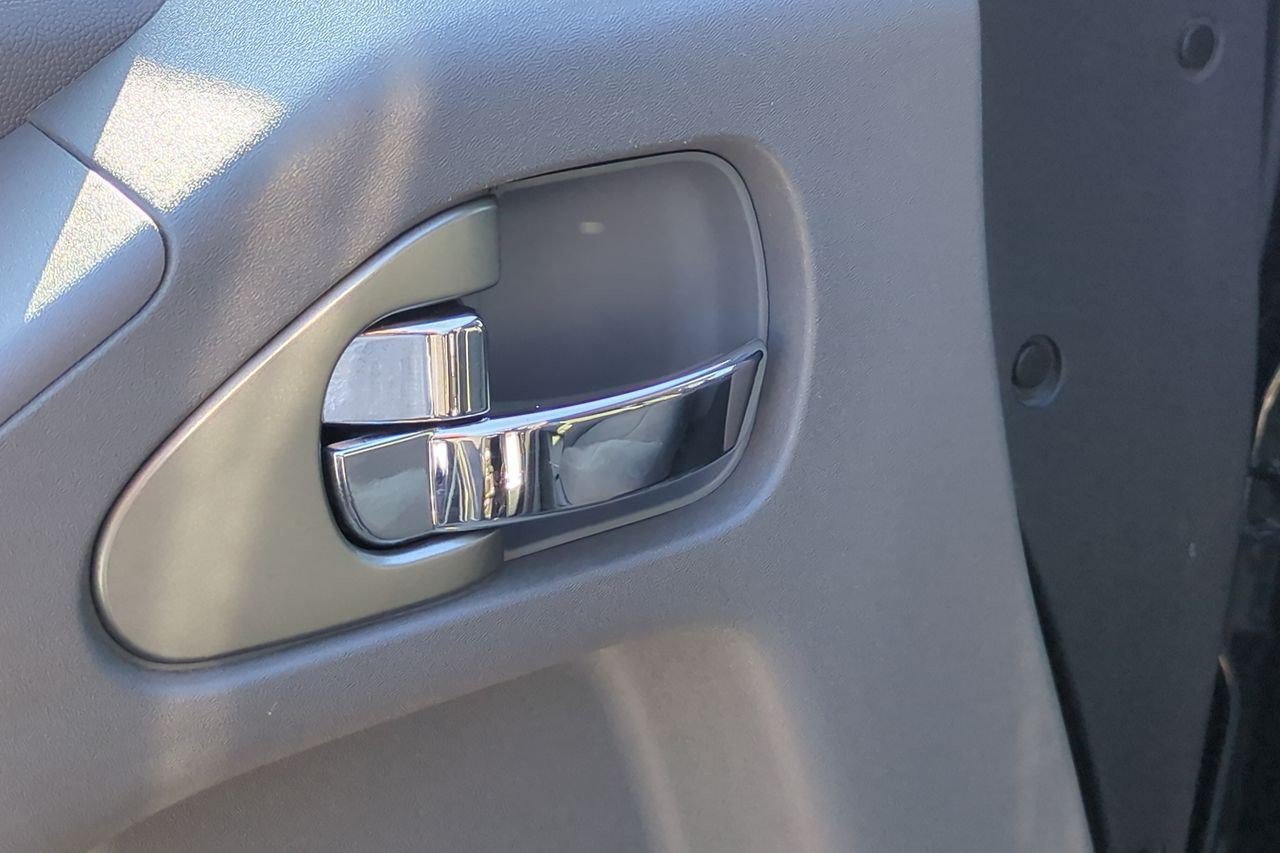 Used 2019 Nissan Frontier SV w/ Value Truck Package RWD image 14