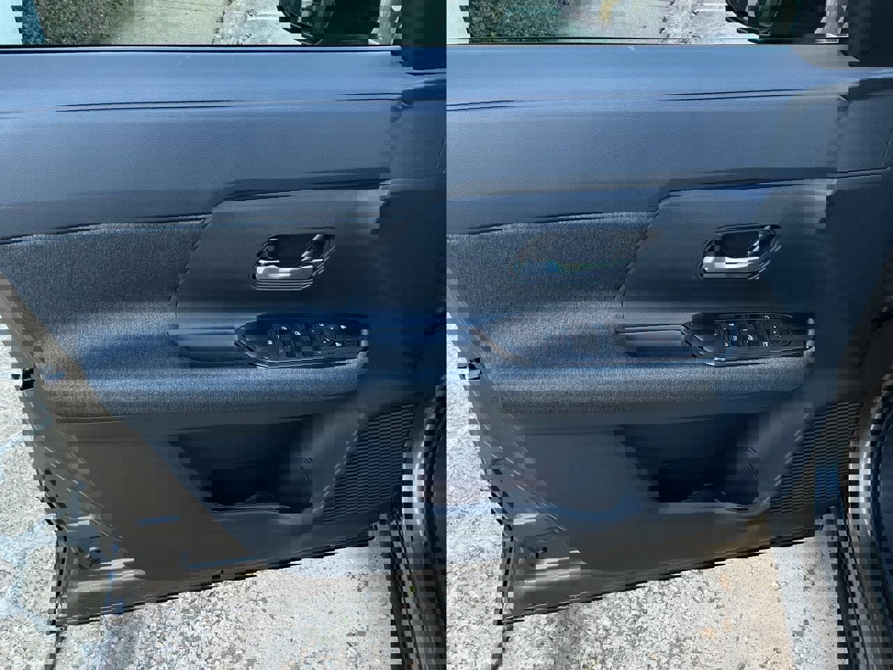 New 2026 Nissan Kicks SV image 12