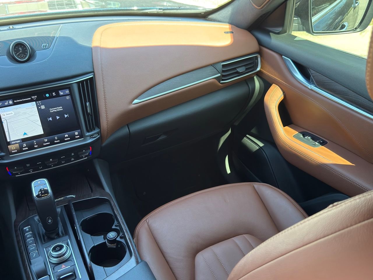 Certified 2022 Maserati Levante GT image 37