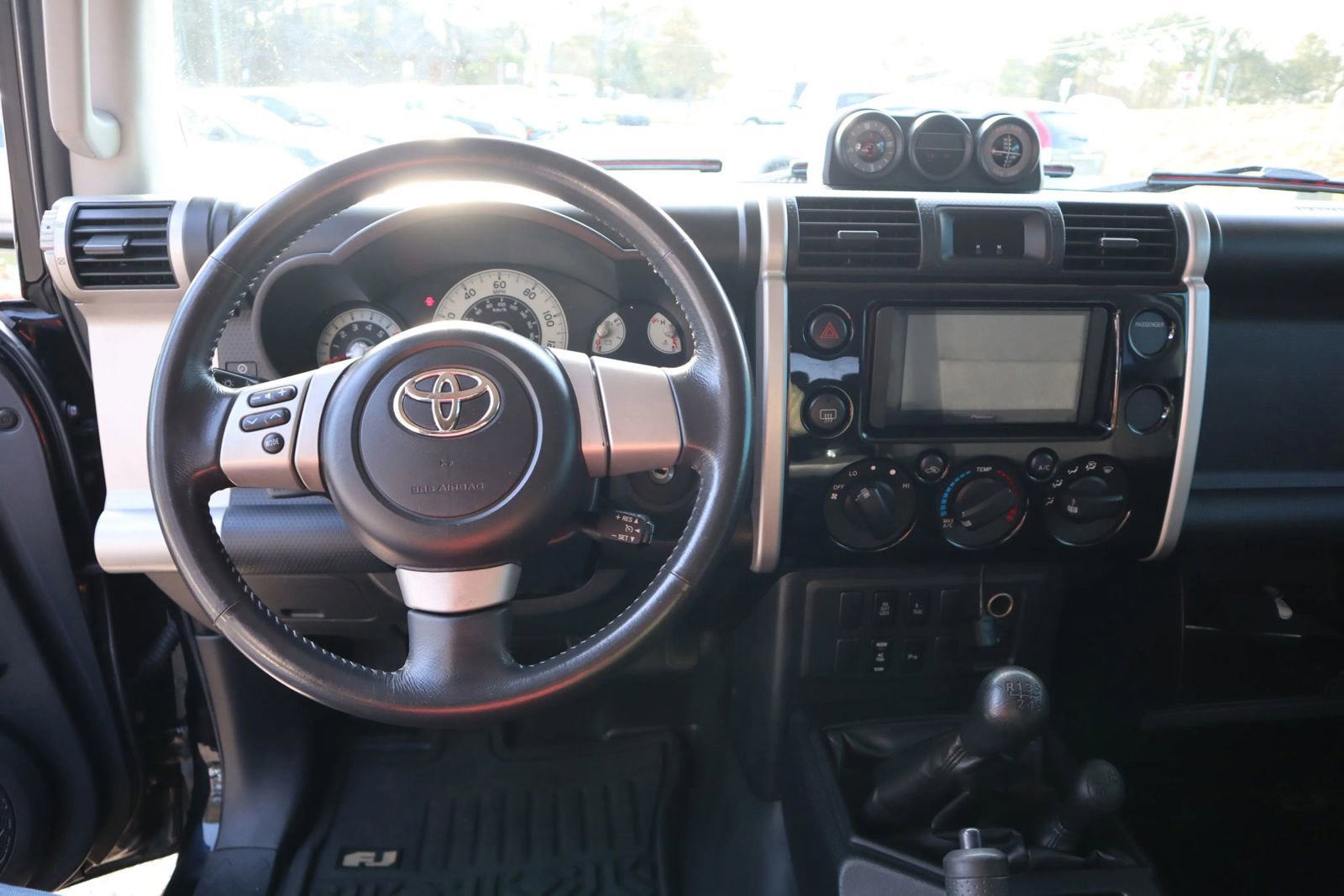 Used 2007 Toyota FJ Cruiser 4WD image 19