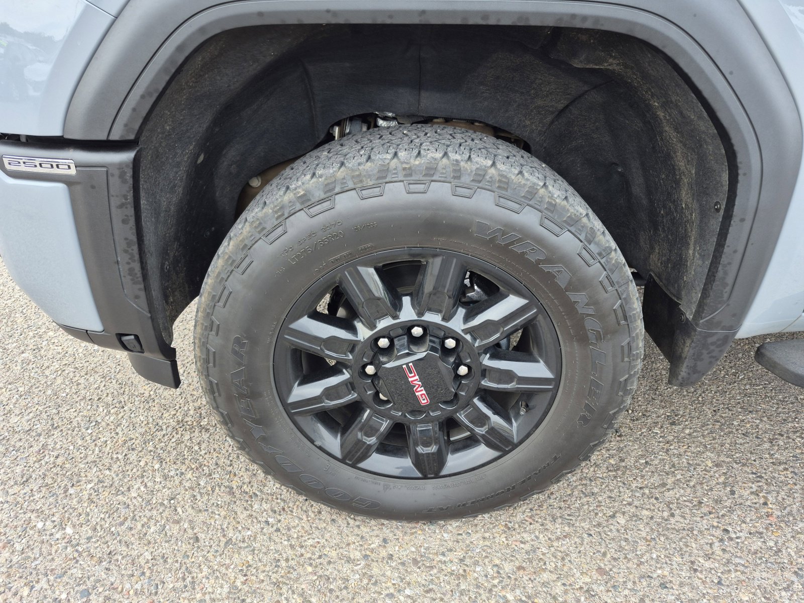 Used 2024 GMC Sierra 2500 AT4 w/ AT4 Premium Plus Package image 26