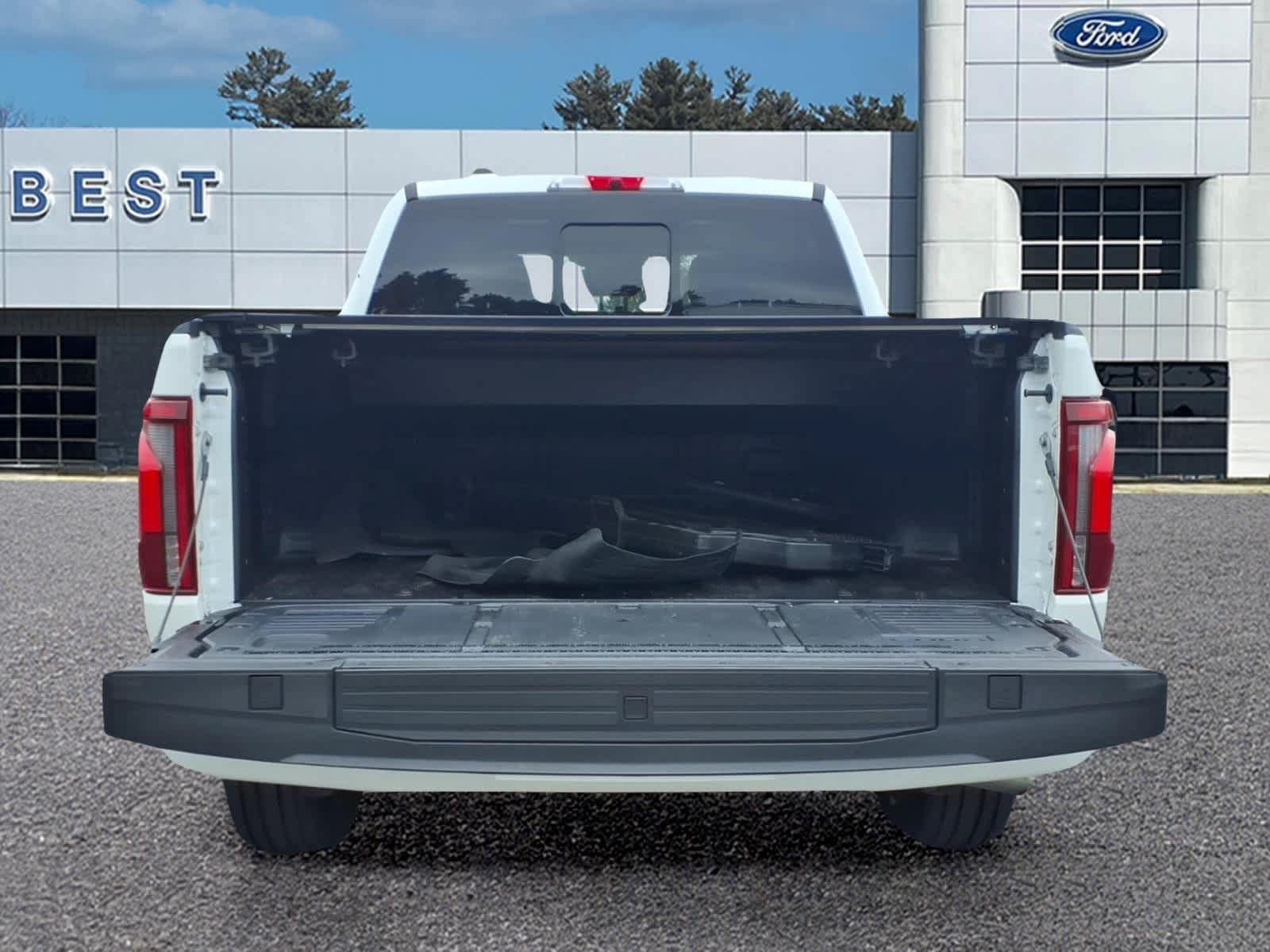 Used 2024 Ford F150 Platinum w/ Equipment Group 703A Plus AWD/4WD image 6