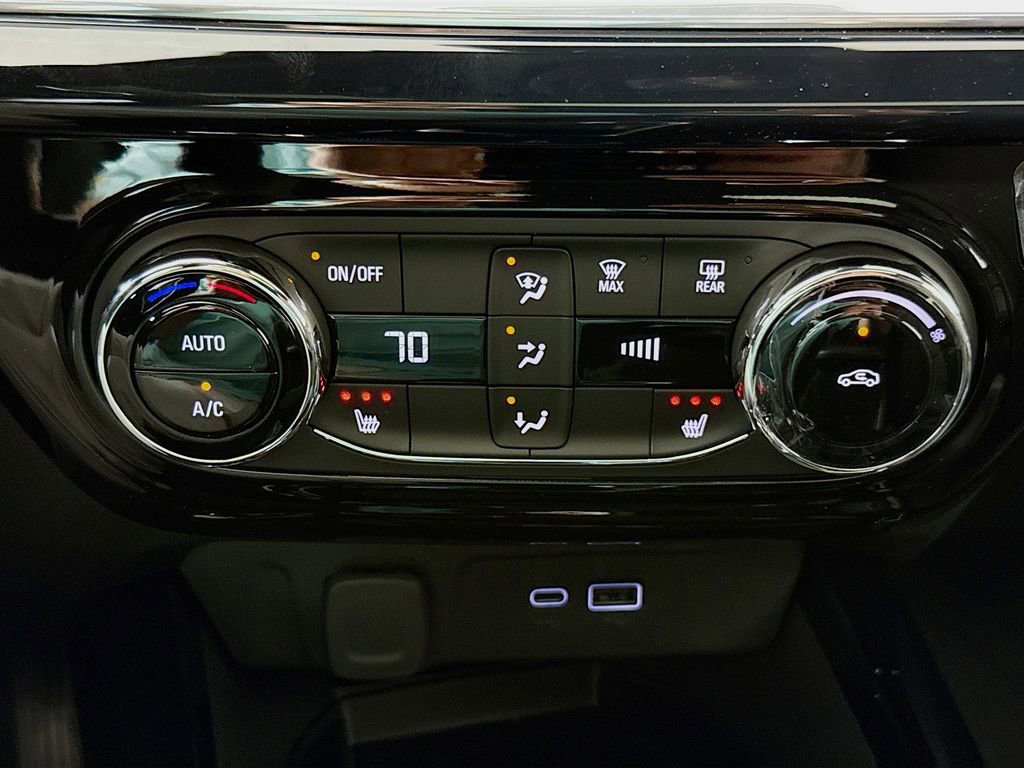 New 2026 Chevrolet Trax RS w/ Sunroof Package image 15