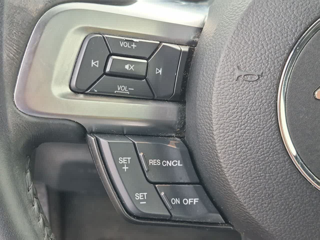 Used 2018 Ford Mustang GT RWD image 15