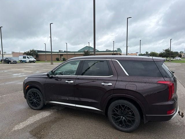 Used 2021 Hyundai Palisade Limited w/ Winter Package AWD/4WD image 3