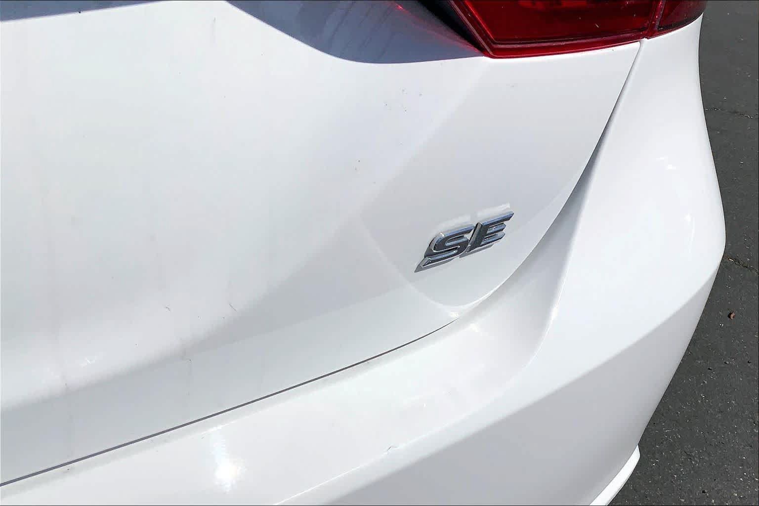 Used 2024 Toyota Camry SE FWD image 9