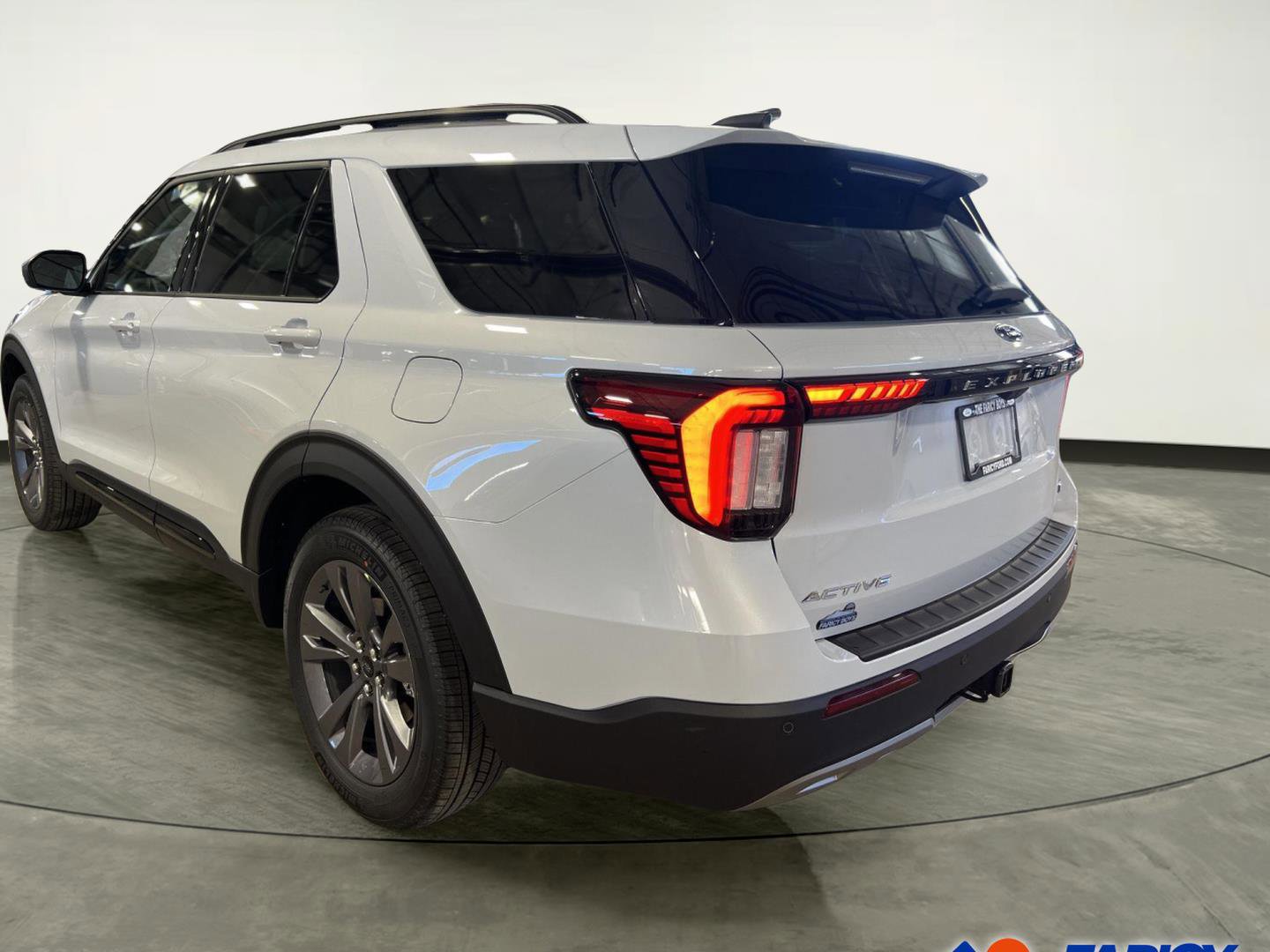 New 2026 Ford Explorer Active w/ Active Comfort Package AWD/4WD image 2