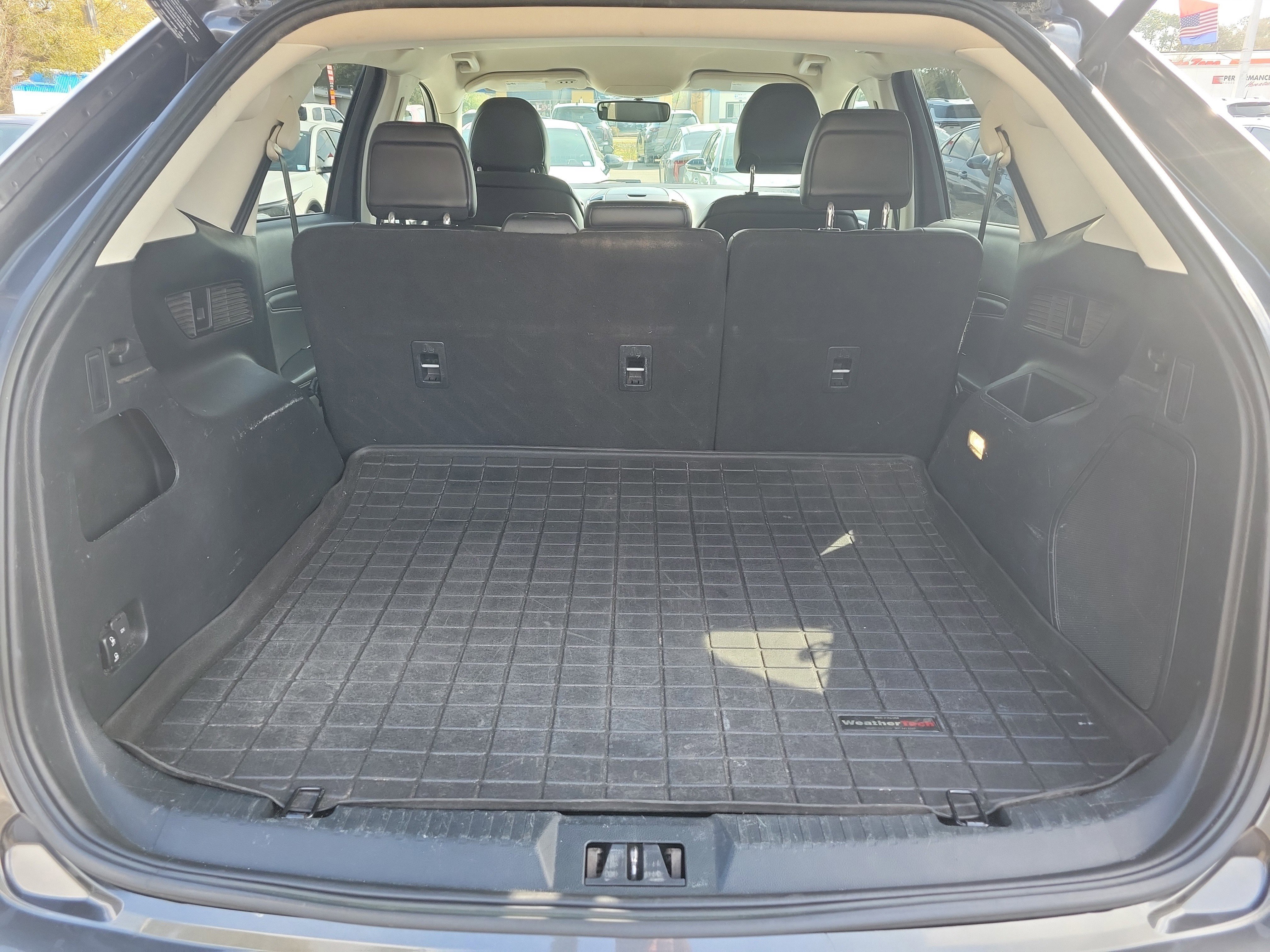 Used 2018 Ford Edge Titanium image 14