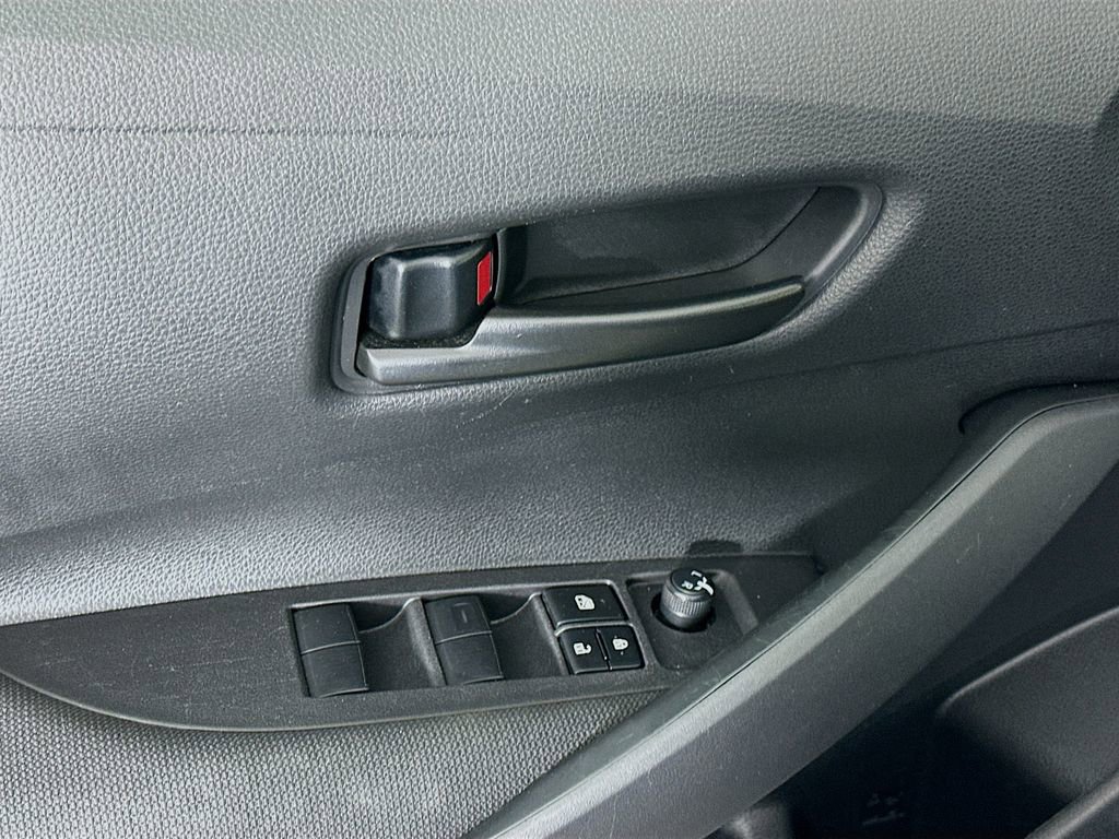 Used 2024 Toyota Corolla LE image 23