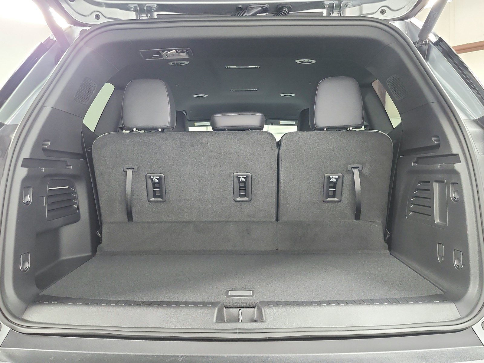 New 2027 GMC Acadia Elevation w/ Elevation Premium Package FWD image 45