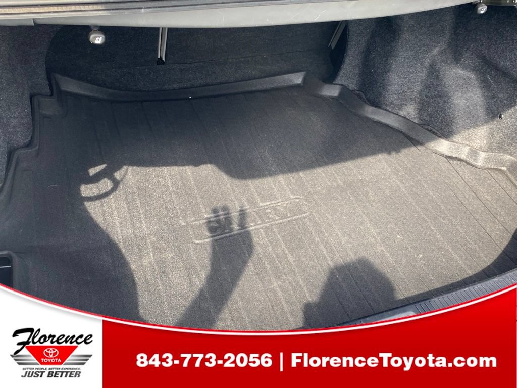 Used 2010 Toyota Camry FWD image 12