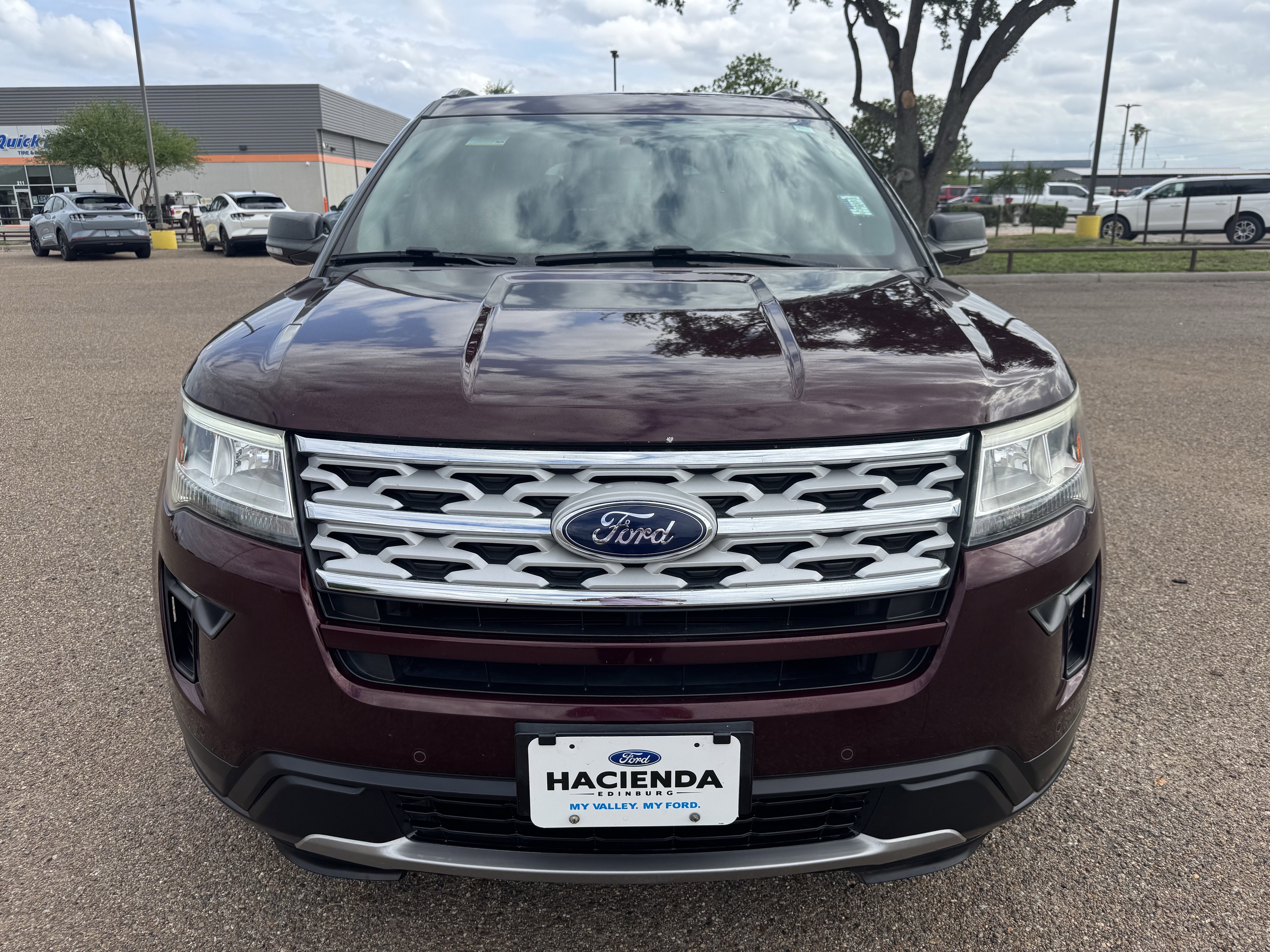 Used 2019 Ford Explorer XLT w/ Equipment Group 202A FWD image 6