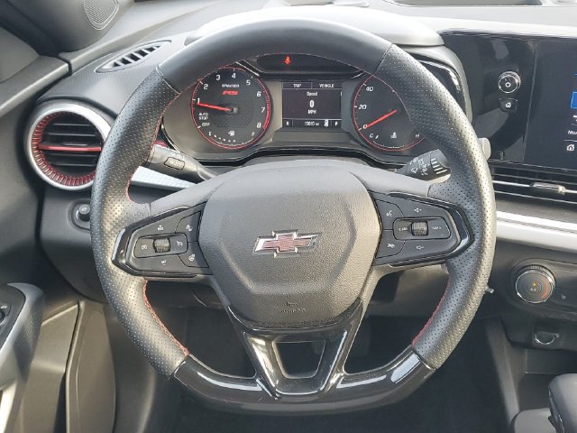 Certified 2024 Chevrolet Trax RS w/ Driver Confidence Package FWD image 11