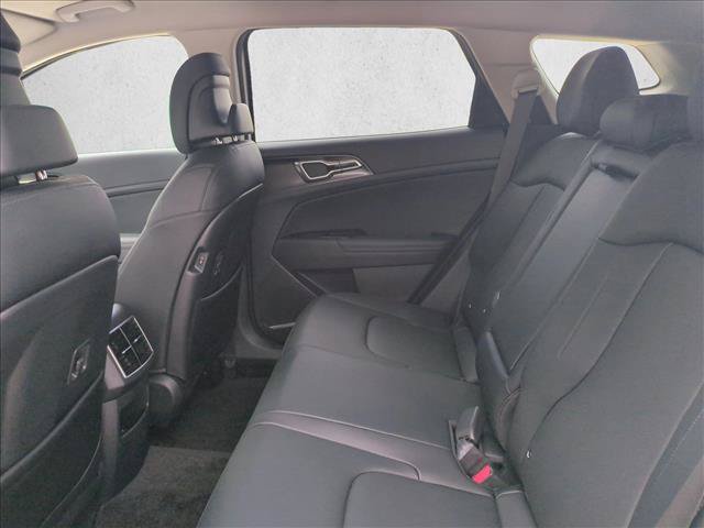 Used 2025 Kia Sportage EX AWD/4WD image 19
