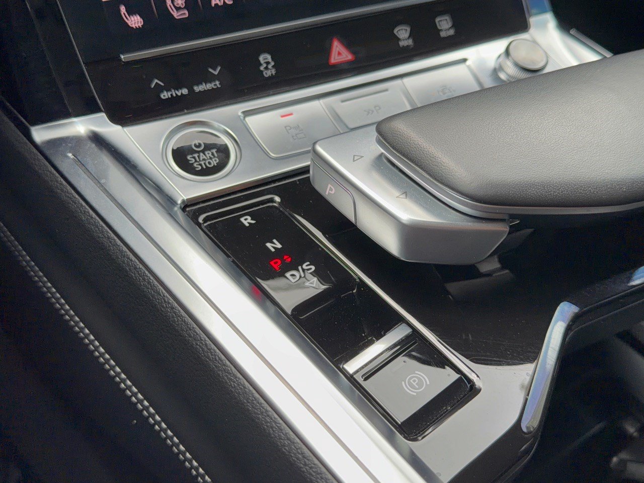 Used 2024 Audi Q8 e-tron Premium Plus w/ Prestige Package AWD/4WD image 21