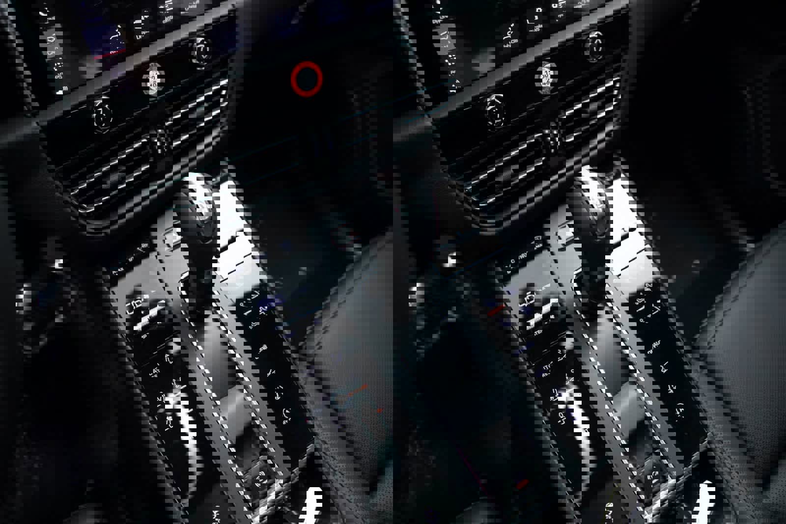 Certified 2025 Porsche Macan image 16