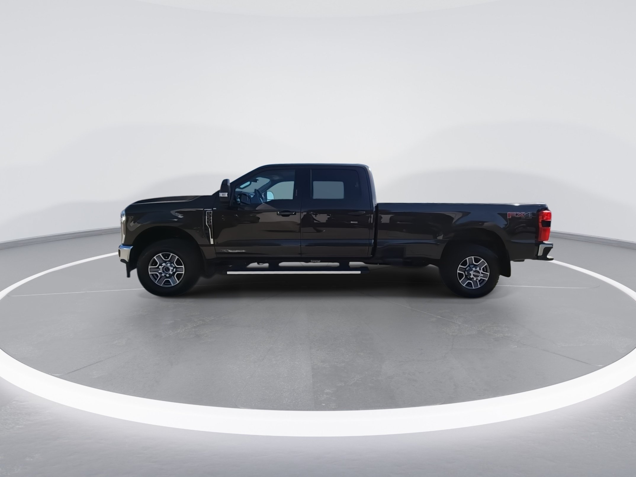 Used 2024 Ford F350 Lariat AWD/4WD image 5