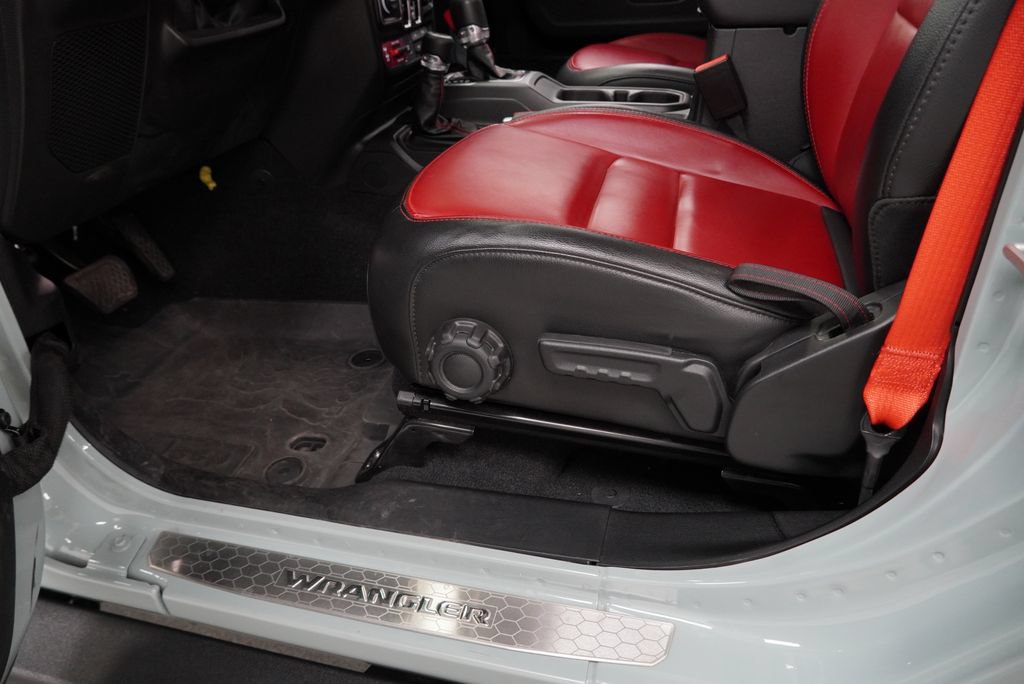 Used 2023 Jeep Wrangler Unlimited Rubicon 4xe AWD/4WD image 43