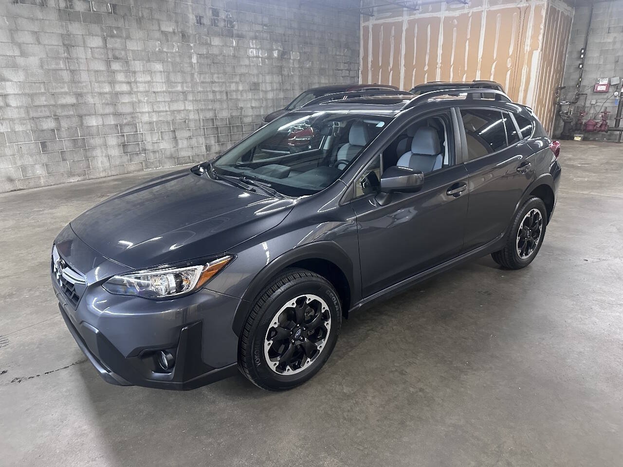Used 2021 Subaru Crosstrek 2.0i Premium w/ Moonroof Package AWD/4WD image 1