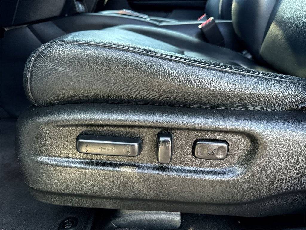 Used 2021 Honda Pilot Touring image 12