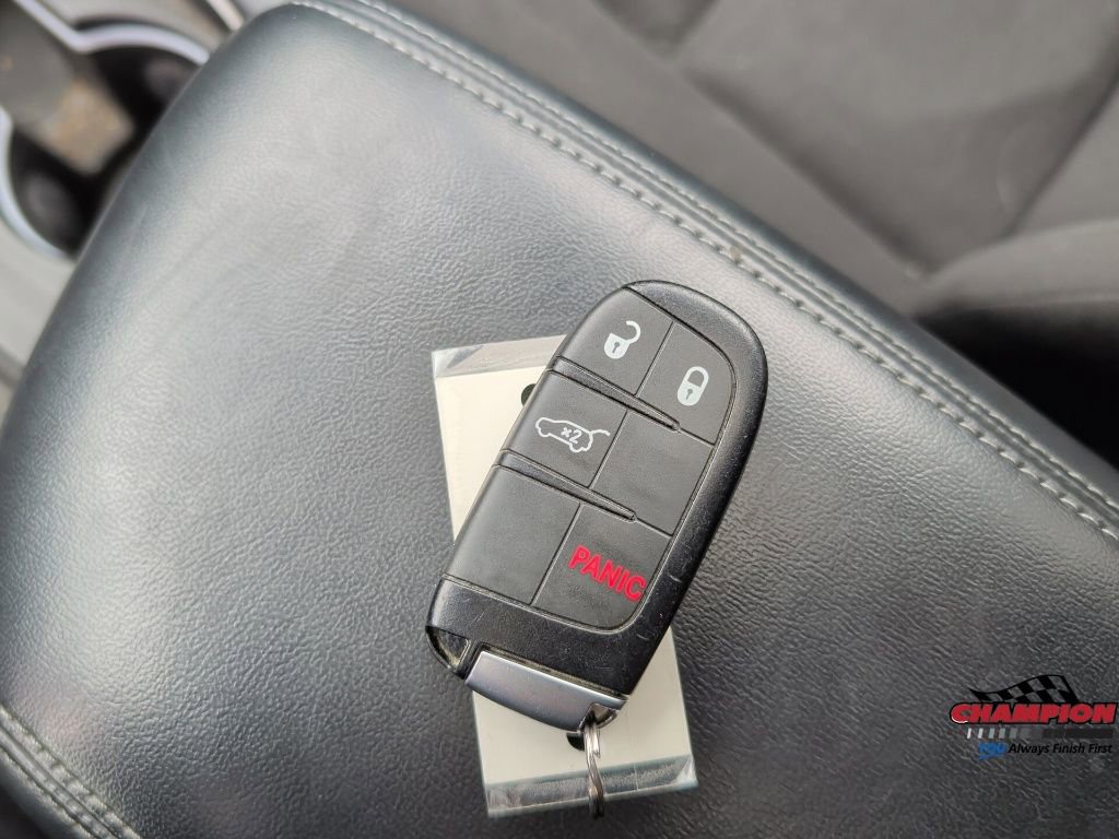 Used 2021 Dodge Durango SXT AWD/4WD image 31