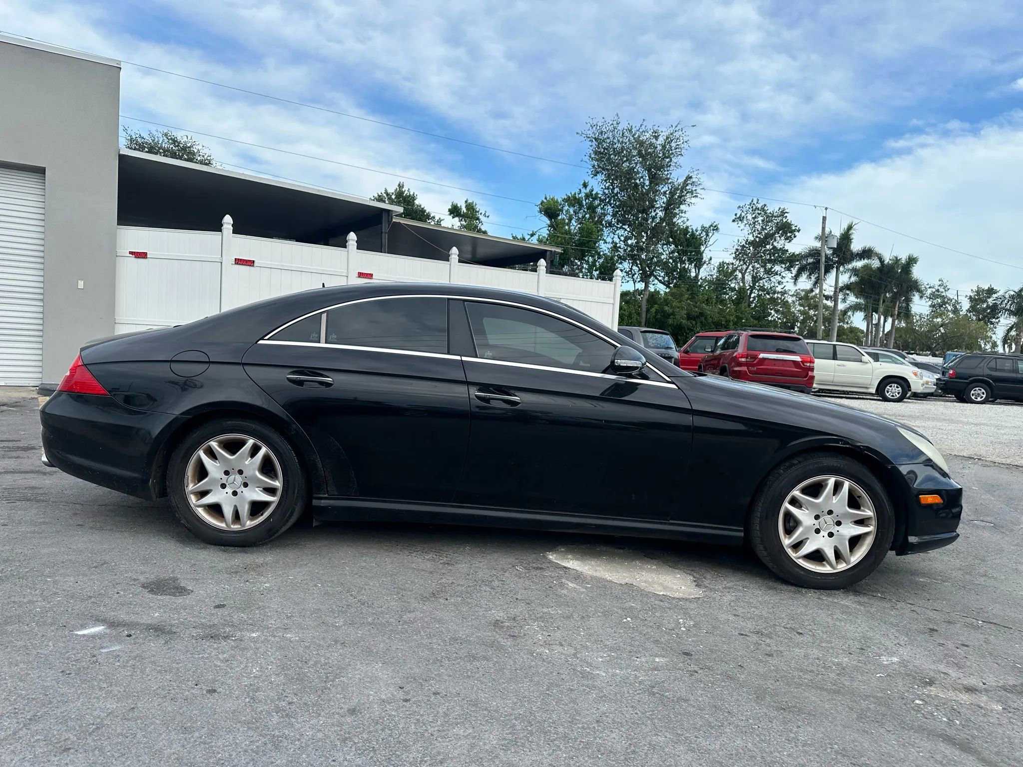 Used 2006 Mercedes-Benz CLS 500 CLS 500 Coupe 4D image 5