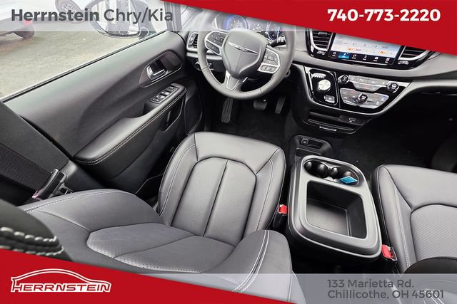 New 2026 Chrysler Voyager LX FWD image 10