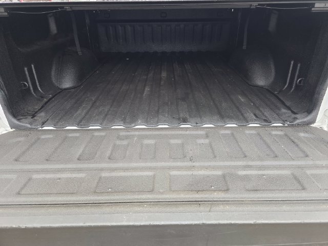 Used 2018 Chevrolet Silverado 1500 LT AWD/4WD image 30
