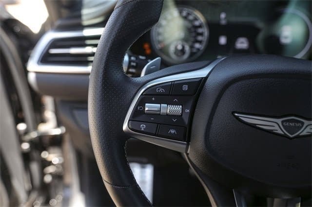 Used 2025 Genesis G70 3.3T Advanced image 16