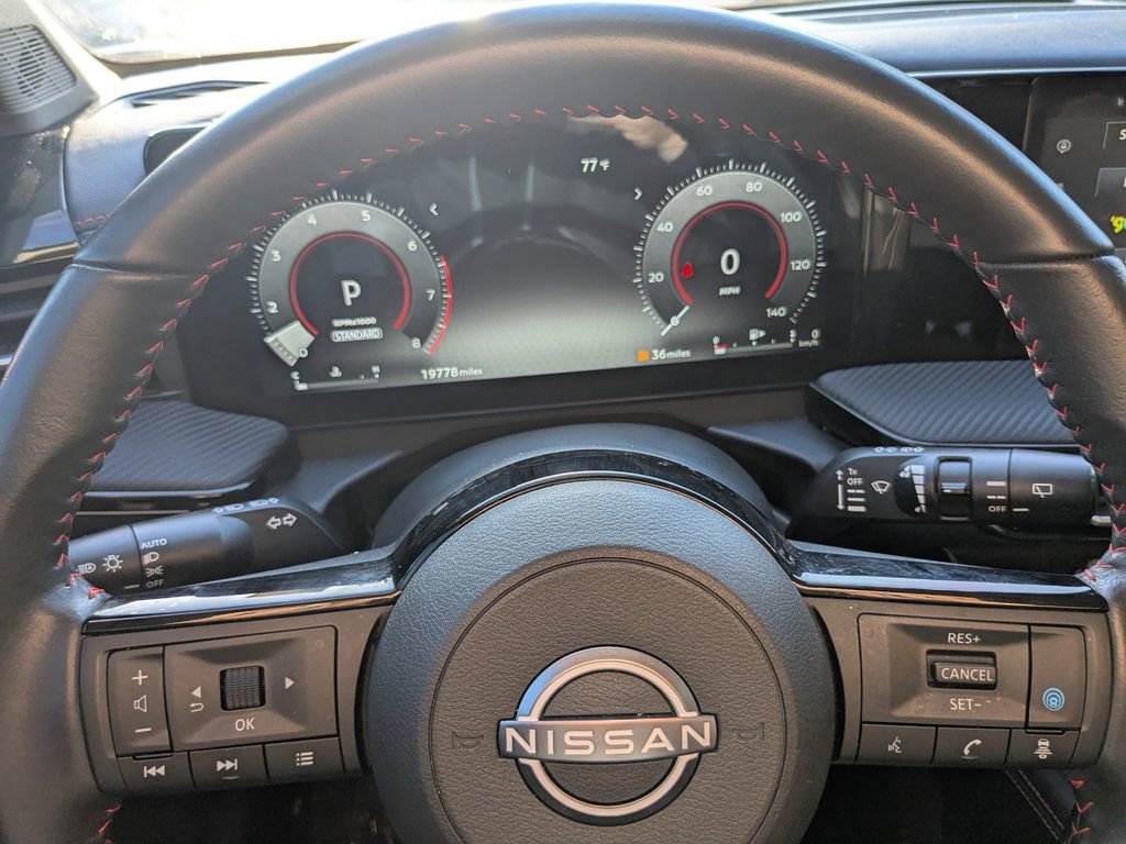 Used 2025 Nissan Kicks SR FWD image 25