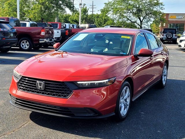 Used 2025 Honda Accord LX image 9