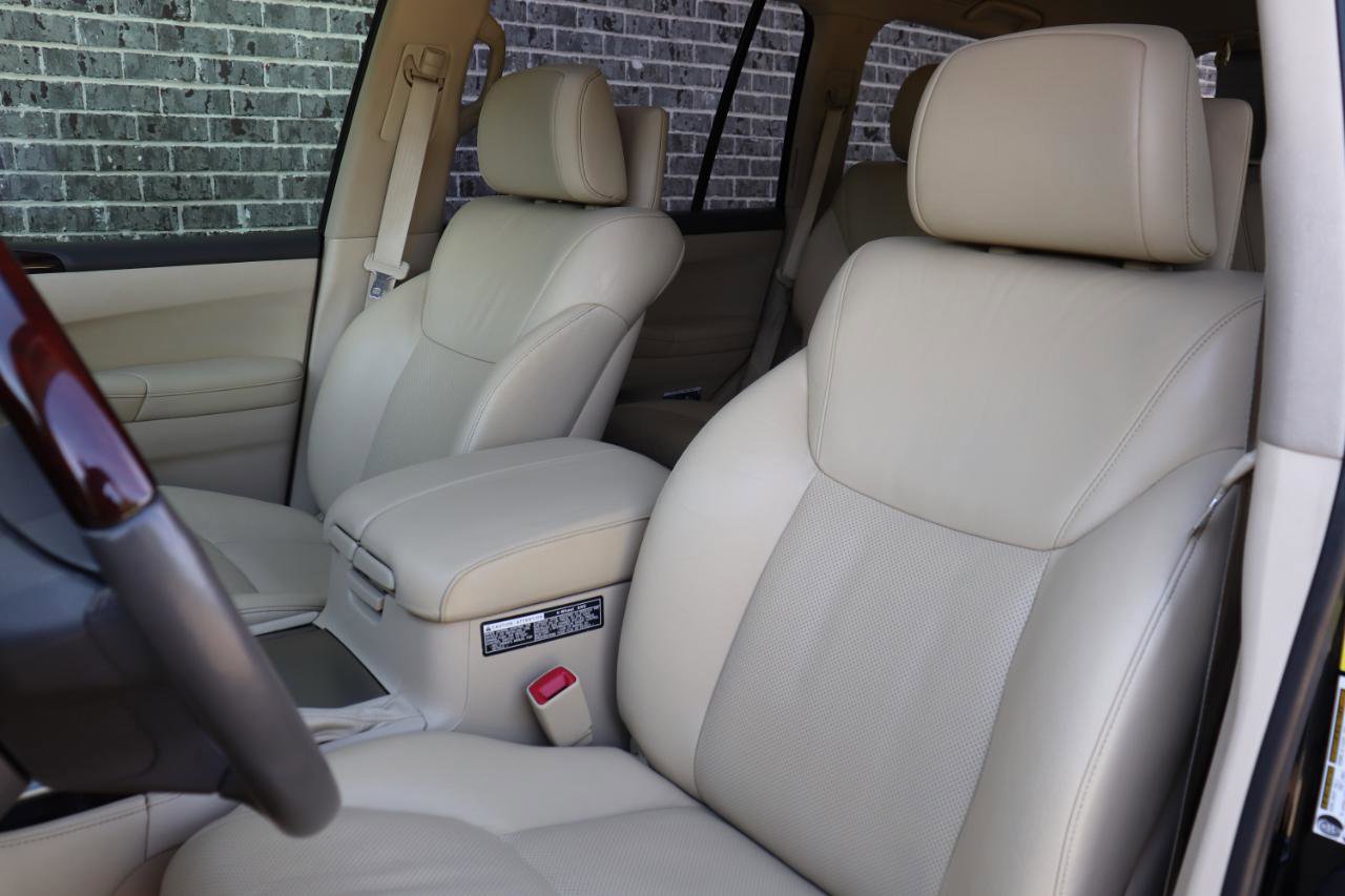 Used 2014 Lexus LX 570 4WD image 59
