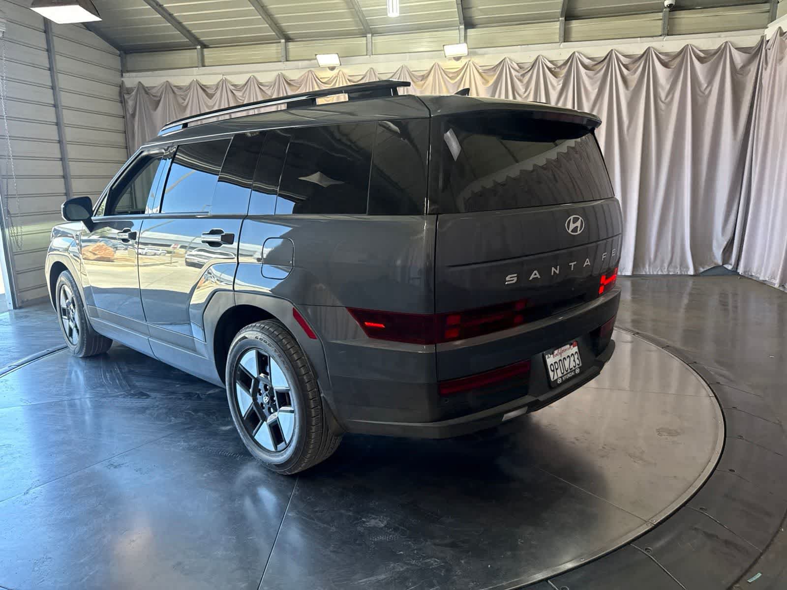 Used 2024 Hyundai Santa Fe SEL FWD image 7