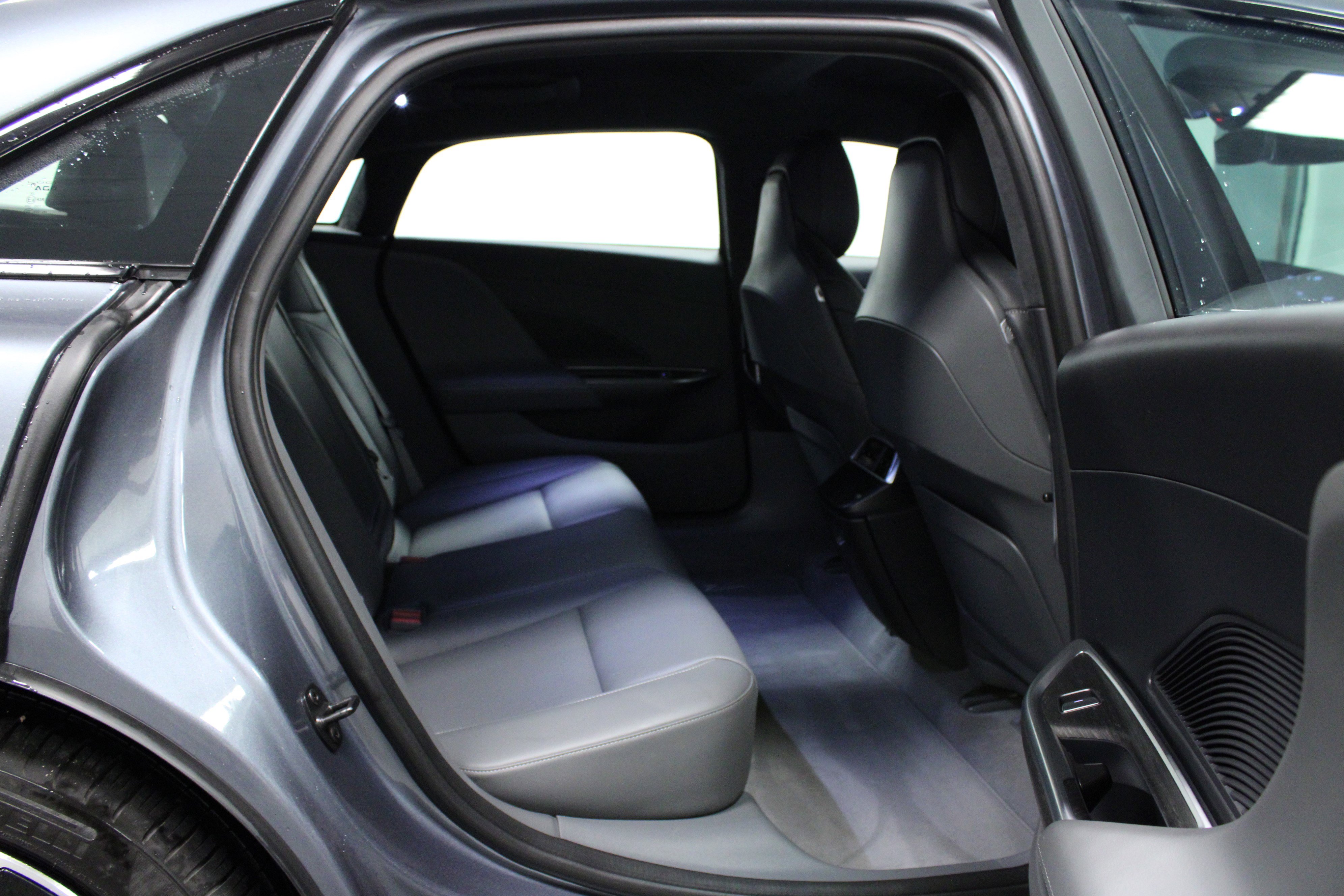 Used 2024 Lucid Air Touring image 14