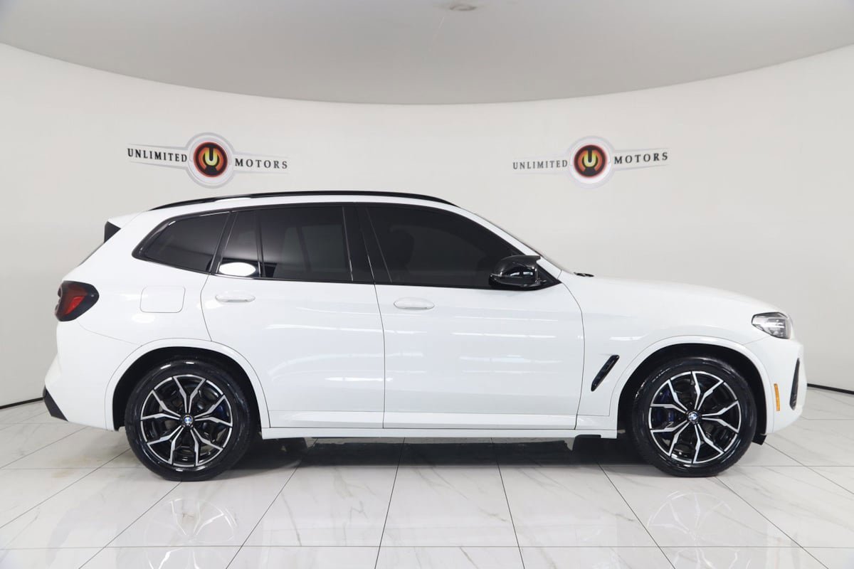 Used 2023 BMW X3 M40i image 2