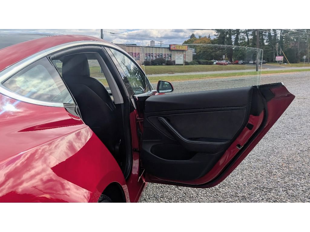 Used 2018 Tesla Model 3 Long Range image 12
