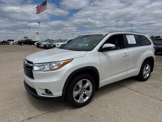 Used 2016 Toyota Highlander Limited AWD/4WD image 2