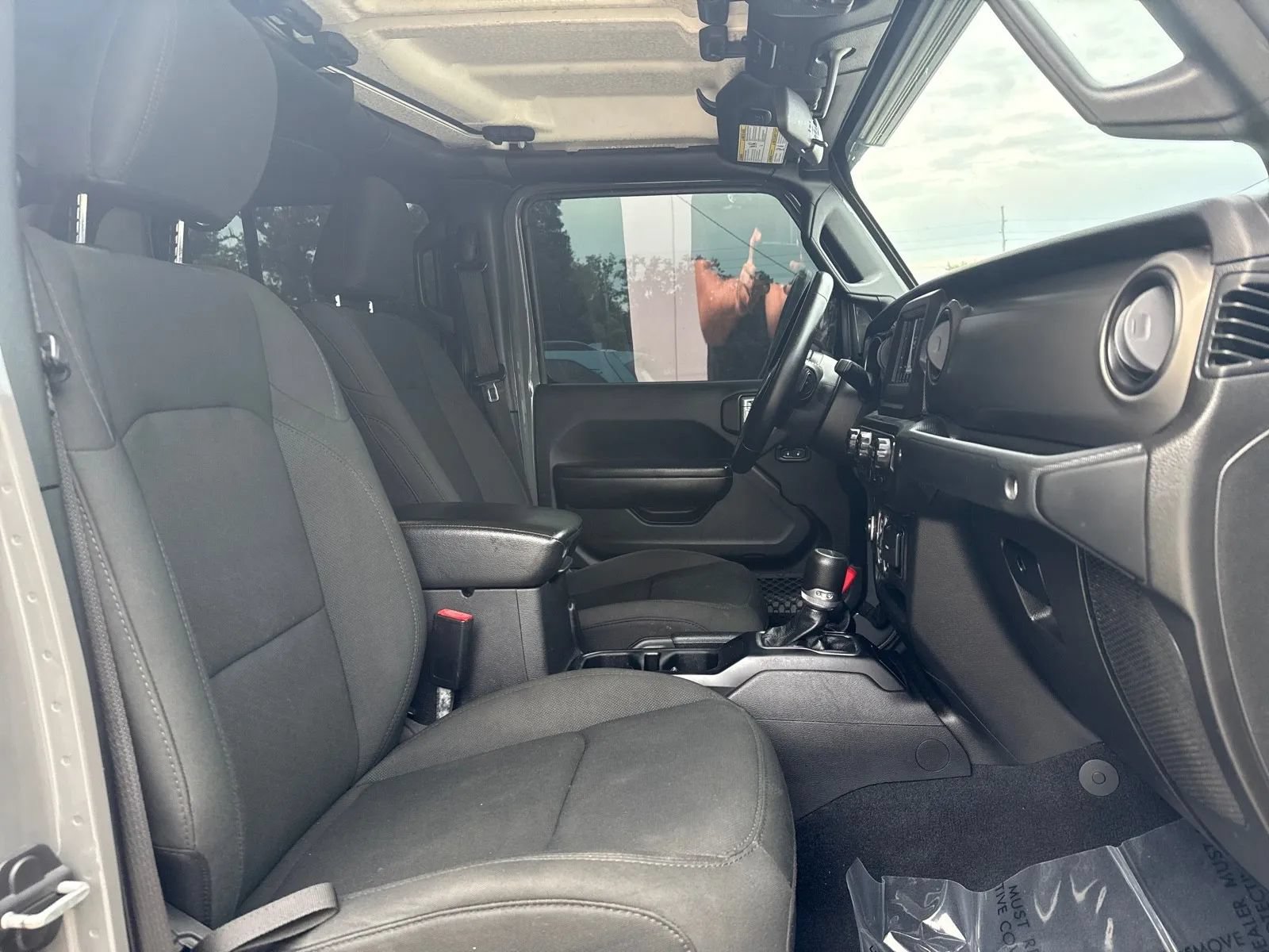 Used 2021 Jeep Gladiator Sport AWD/4WD image 14