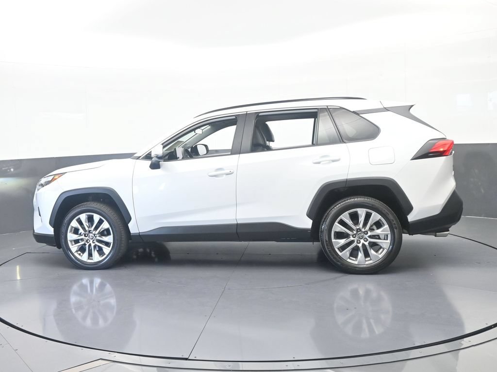 Used 2025 Toyota RAV4 XLE Premium FWD image 3