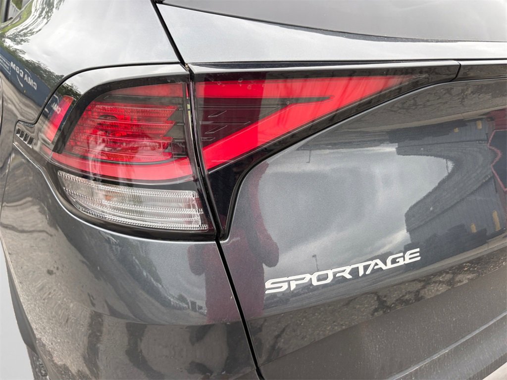 New 2025 Kia Sportage EX image 21