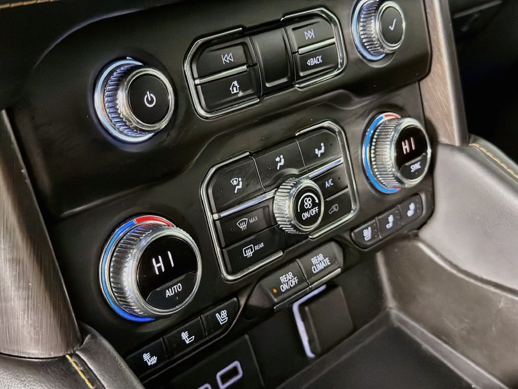 Used 2021 GMC Yukon XL AT4 AWD/4WD image 15