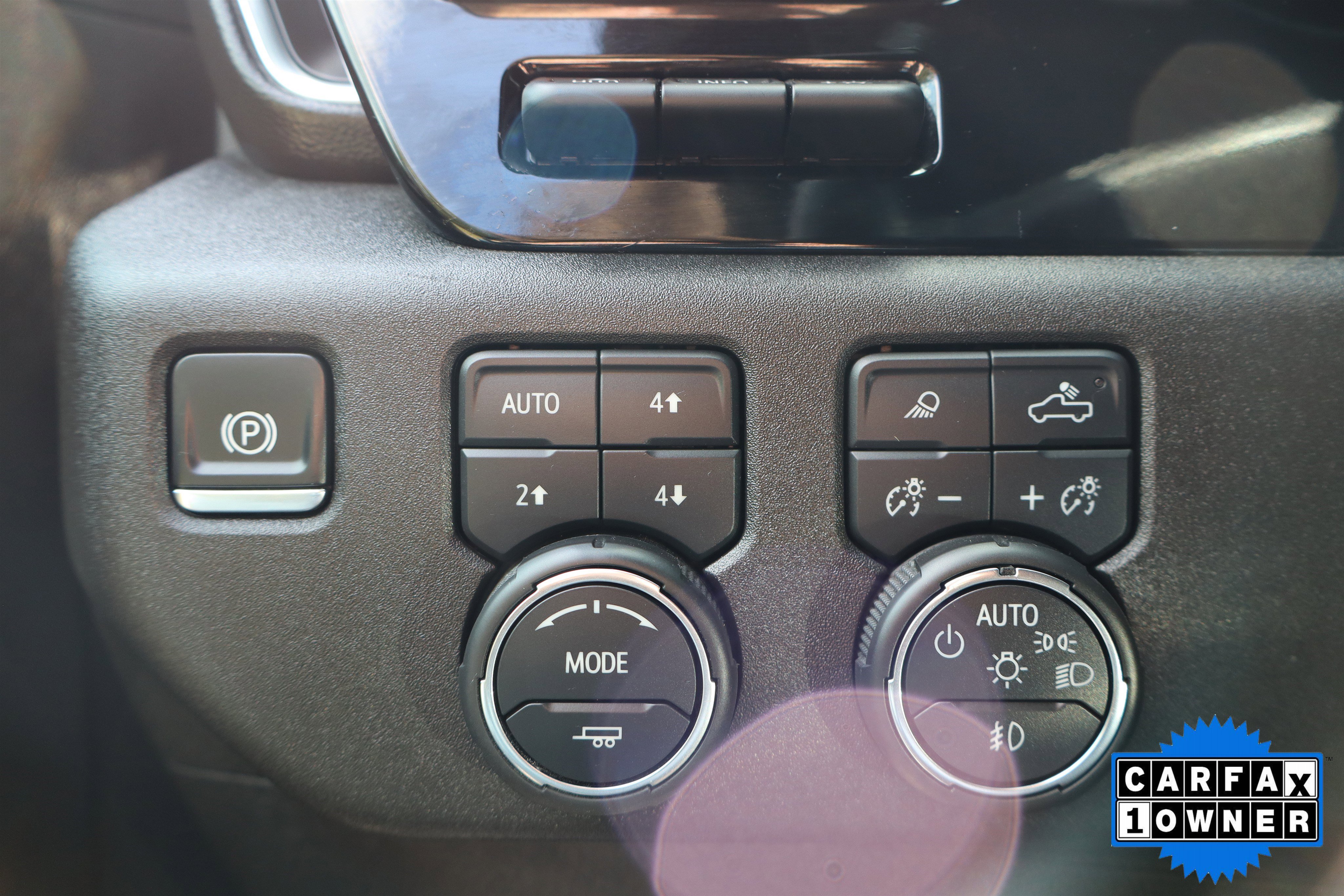 Used 2025 Chevrolet Silverado 2500 High Country w/ Technology Package image 33