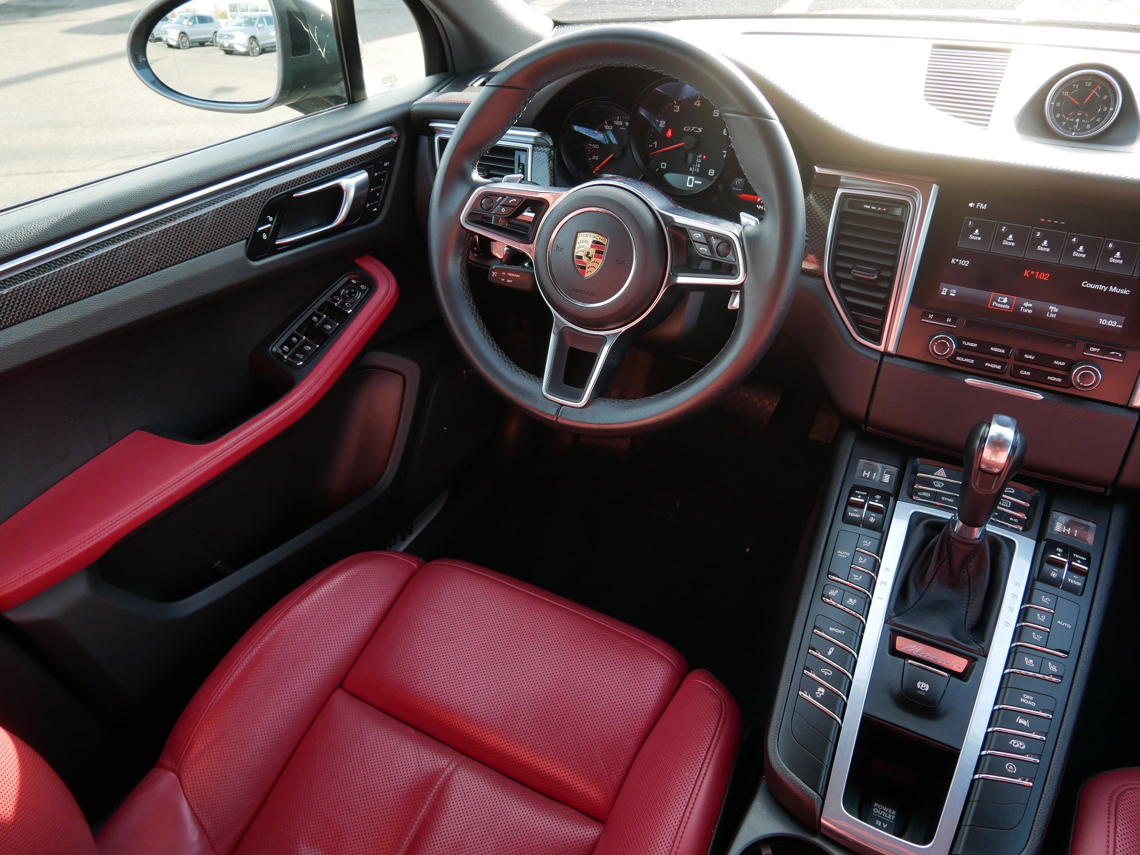 Used 2018 Porsche Macan GTS image 9