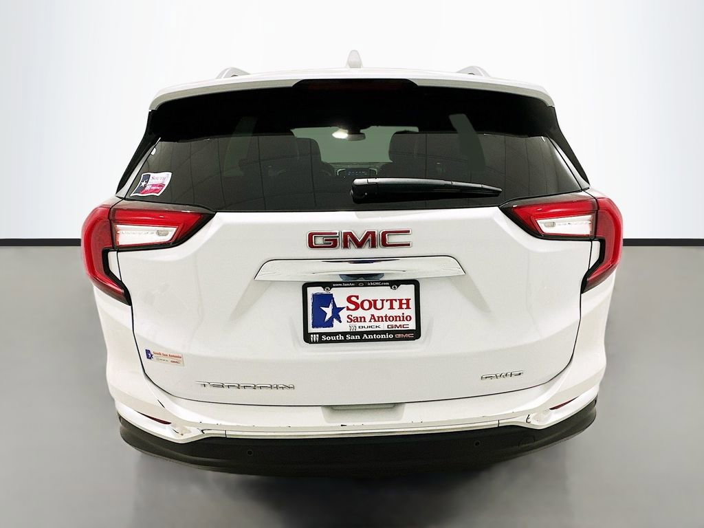 Used 2024 GMC Terrain SLT image 6