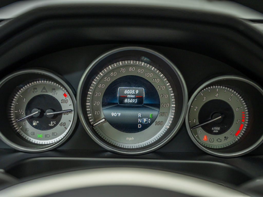 Used 2016 Mercedes-Benz E 350 4MATIC Sedan image 31