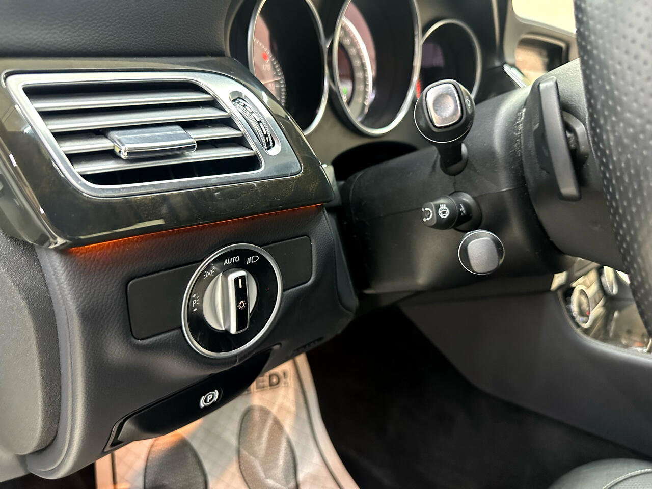 Used 2014 Mercedes-Benz CLS 550 CLS550 4MATIC w/ Premium 1 Package image 18