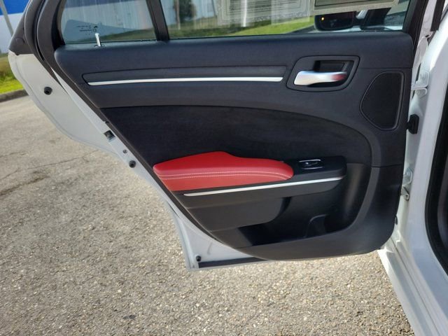 Used 2012 Chrysler 300 SRT8 w/ 19-Premium Speaker Group RWD image 13